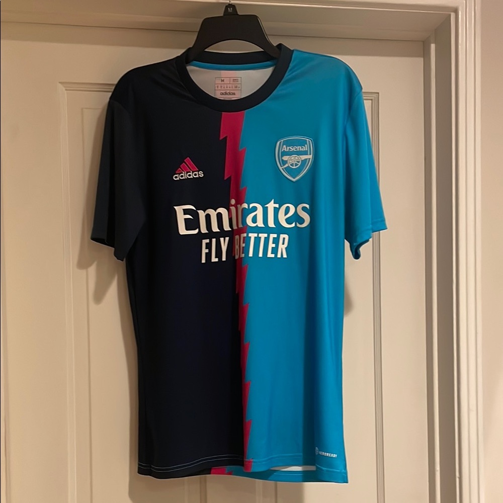 Adidas Arsenal 22/23 pre match training shirt